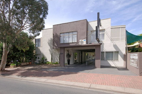 Hello Adelaide Motel + Apartments - Accommodation Sunshine Coast 9