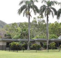 Arcadia Village Motel - Accommodation Sunshine Coast