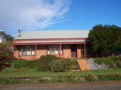 Bott's Beach Retreat - Accommodation Sunshine Coast 0