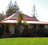 Christian's of Bucks Point - Accommodation Sunshine Coast