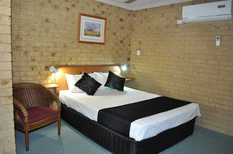 Coast Inn Motel - Accommodation Sunshine Coast 0