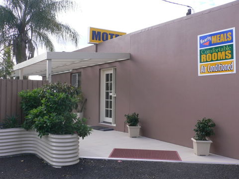 Chinchilla Motel - Accommodation Sunshine Coast 1