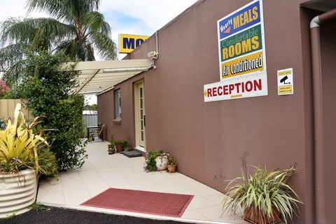Chinchilla Motel - Accommodation Sunshine Coast 5