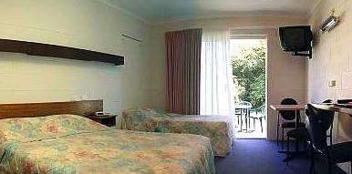 Corlette Palms Motor Inn - Accommodation Sunshine Coast 0