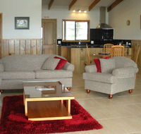 Endeavour Lodge - Accommodation Sunshine Coast