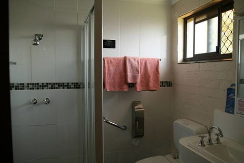 Forest Lodge Motor Inn & Restaurant - Accommodation Sunshine Coast 2