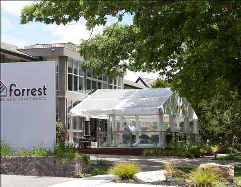 Forrest Hotel & Apartments - Accommodation Sunshine Coast 1