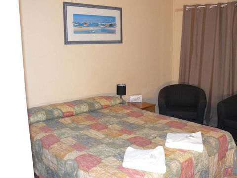 Jurien Bay Hotel Motel - Accommodation Sunshine Coast 2