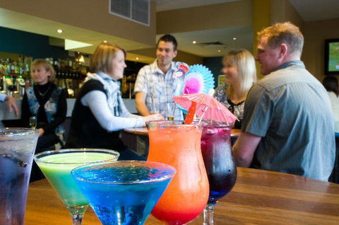Loxton Hotel - Accommodation Sunshine Coast 0