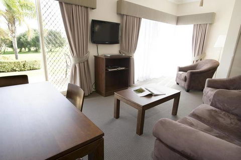 Mercure Sanctuary Golf Resort Bunbury - Accommodation Sunshine Coast 1