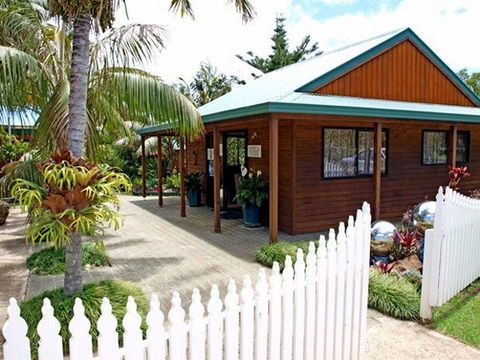Pine Valley Apartments - Accommodation Sunshine Coast 0