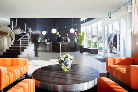 Premier Hotel & Apartments - Accommodation Sunshine Coast 6
