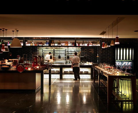 QT Canberra - Accommodation Sunshine Coast 8