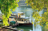 Riverboat Lodge Motor Inn - Accommodation Sunshine Coast 1