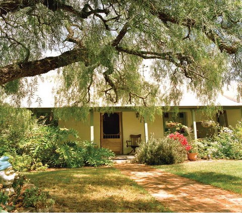 Rock Of Ages Cottage B&B - Accommodation Sunshine Coast 2