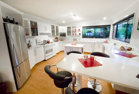Rocky Point Lodge - Accommodation Sunshine Coast 2