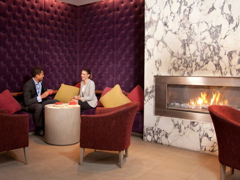 Rydges Melbourne - Accommodation Sunshine Coast 2