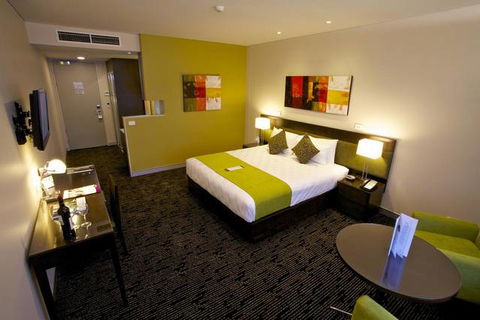 The Colmslie Hotel Suites & Conference Centre - Accommodation Sunshine Coast 0
