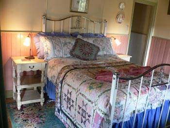 The Witches Garden - Cottage On The Creek - Accommodation Sunshine Coast 0