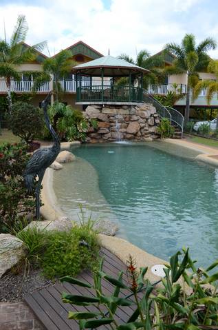 Tinaroo Lake Resort - Holiday Apartments - Accommodation Sunshine Coast 2