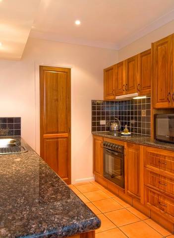 Tinaroo Lake Resort - Holiday Apartments - Accommodation Sunshine Coast 7