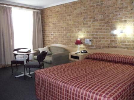 Town & Country Motor Inn Tamworth - Accommodation Sunshine Coast 4