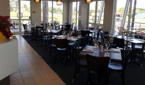 Tropixx Motel And Restaurant - Accommodation Sunshine Coast 3