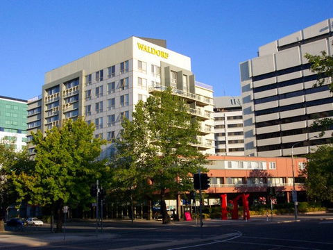 Waldorf Apartment Hotel Canberra - Accommodation Sunshine Coast 1
