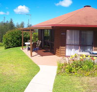 Whispering Pines - Accommodation Sunshine Coast