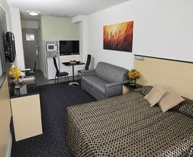 Goodearth Hotel - Accommodation Sunshine Coast 1