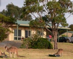 Riverside Retreat - Accommodation Sunshine Coast 0
