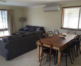 Narrawallee Holiday House - Accommodation Sunshine Coast 6
