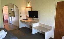 Hamilton's Townhouse Motel - Queanbeyan - Accommodation Sunshine Coast 5