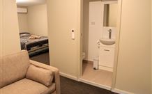 Ivanhoe Hotel Motel - Ivanhoe - Accommodation Sunshine Coast 2