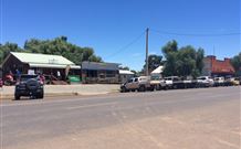 Ivanhoe Hotel Motel - Ivanhoe - Accommodation Sunshine Coast 3
