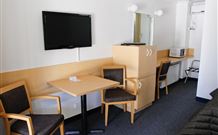 Mid City Motor Inn - Queanbeyan - Accommodation Sunshine Coast 0