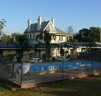 Airlie House Motor Inn - Accommodation Sunshine Coast