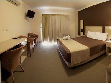 Warners At The Bay - Accommodation Sunshine Coast 1