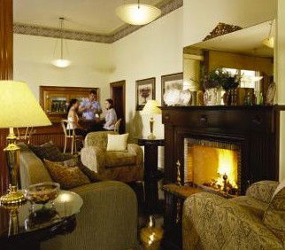 Royal Exchange Hotel - Accommodation Sunshine Coast 0