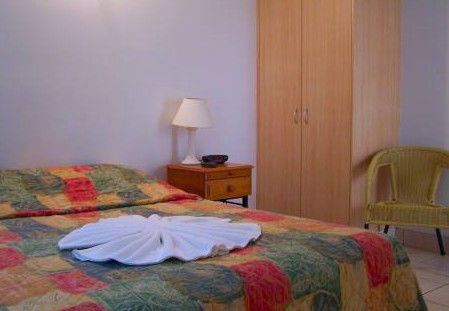 Cambridge Hotel Motel - Accommodation Sunshine Coast 0