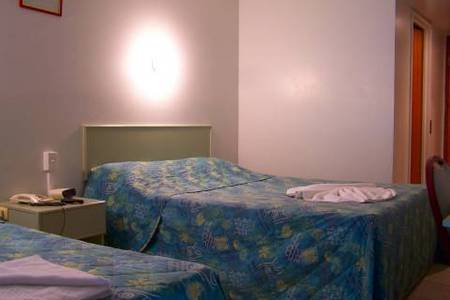 Cambridge Hotel Motel - Accommodation Sunshine Coast 2