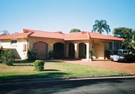 Capri Lodge - Accommodation Sunshine Coast 1