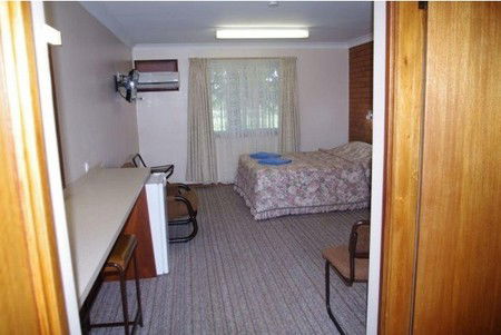 Castlereagh Motor Inn - Accommodation Sunshine Coast 3