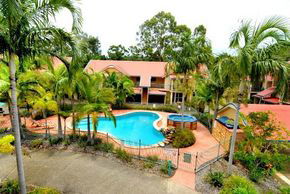 Beach Court Holiday Villas - Accommodation Sunshine Coast 0