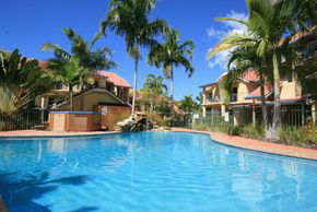 Beach Court Holiday Villas - Accommodation Sunshine Coast 1