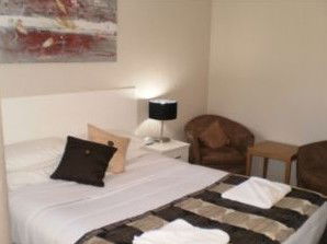 Country Leisure Motor Inn - Accommodation Sunshine Coast 0