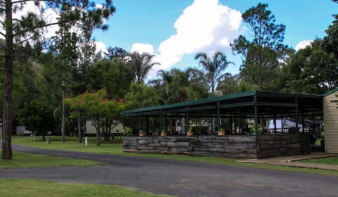 Esk Caravan Park And Rail Trail Motel - Accommodation Sunshine Coast 2