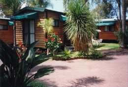 Paradise Park Cabins - Accommodation Sunshine Coast 5