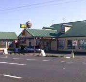 Carleton Inn - Accommodation Sunshine Coast