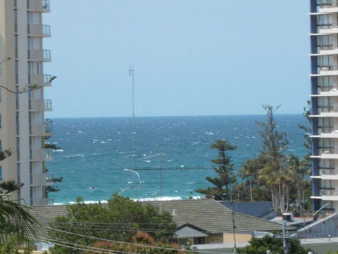 Skyline Holiday Units - Accommodation Sunshine Coast 1